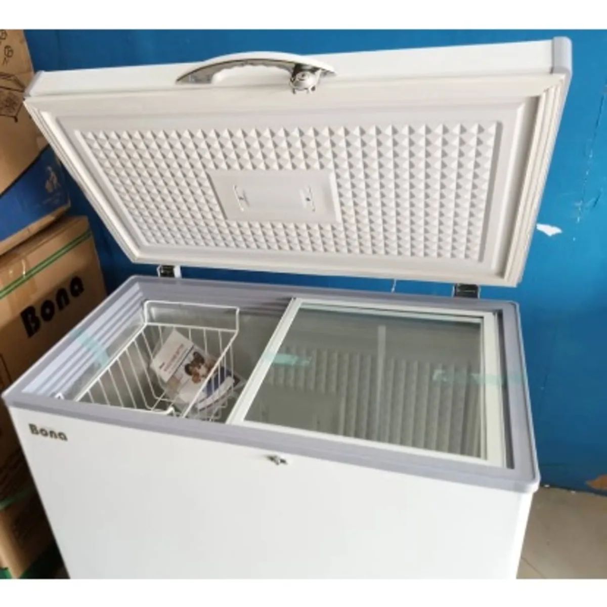 BONA 118L Freezer